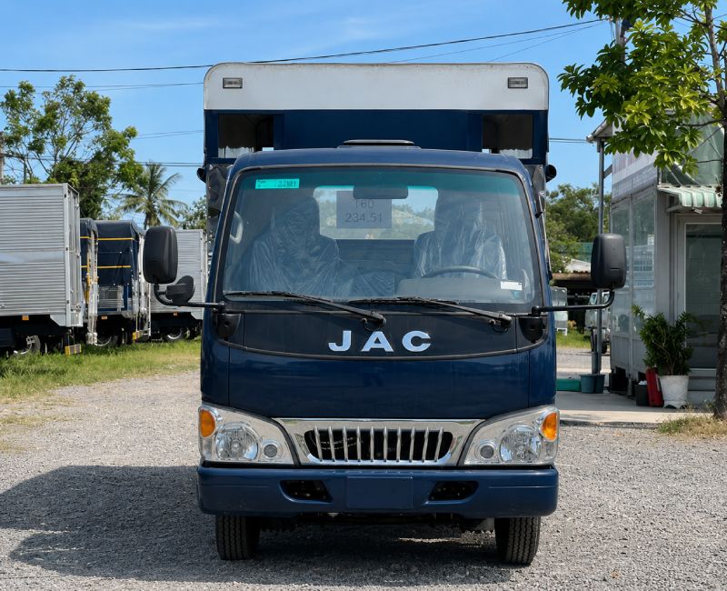JAC H360 trang bị hệ thống an toàn tiêu chuẩn