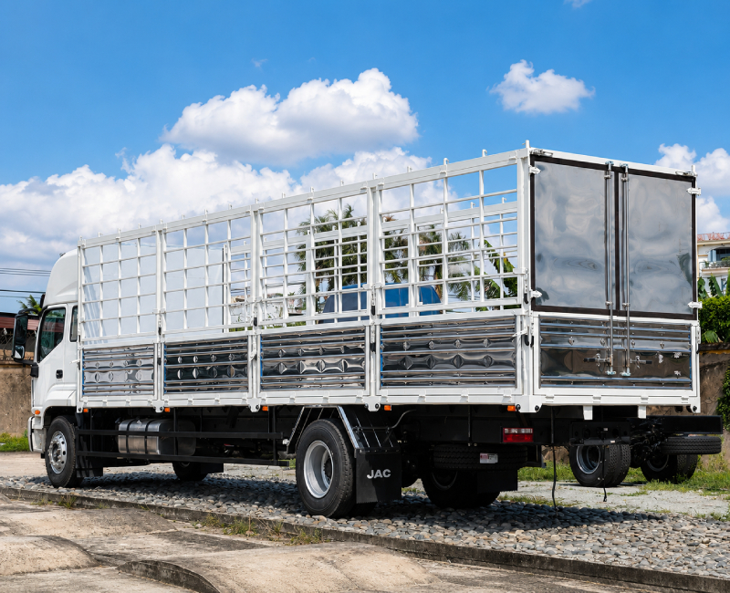 JAC Dawos có khung gầm khá chắc chắn